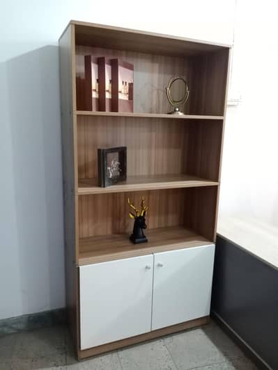 File Rack / Back cabinets