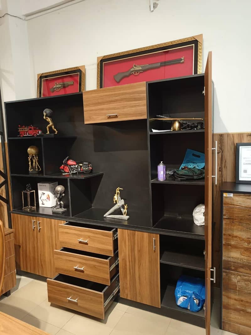 File Rack / Back cabinets 9