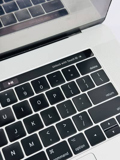 MacBook Pro 2017 15-inch