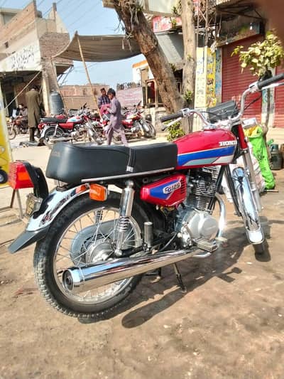 H125 1986 MODEL TOTAL GENUINE (URGENT SALE)