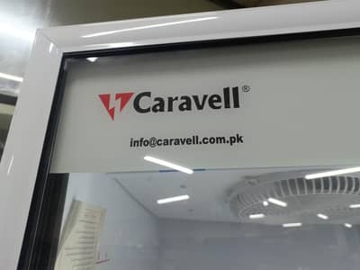 caravel chiler/freezer/condition new/only 20 days used