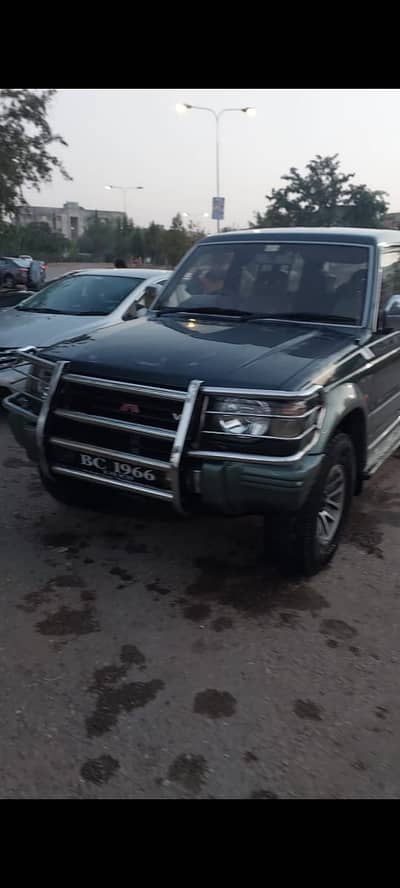 Mitsubishi Pajero 100% original