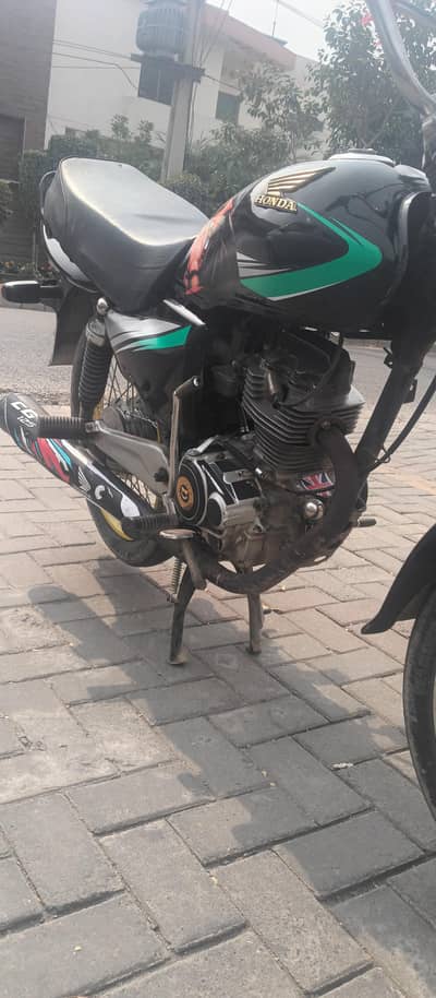 koi b kam ni honey wala clear enjin