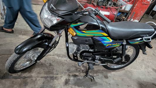 22/23 Honda pridor