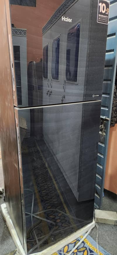 Haier ka freez ha full size new box.