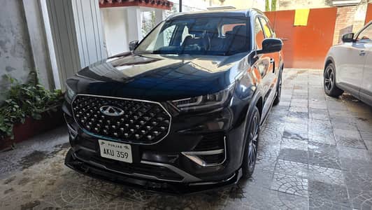 Chery Tiggo 8 Pro office driven