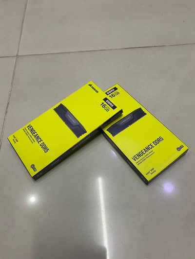 CORSAIR VENGEANCE 16GB DDR5 RAM