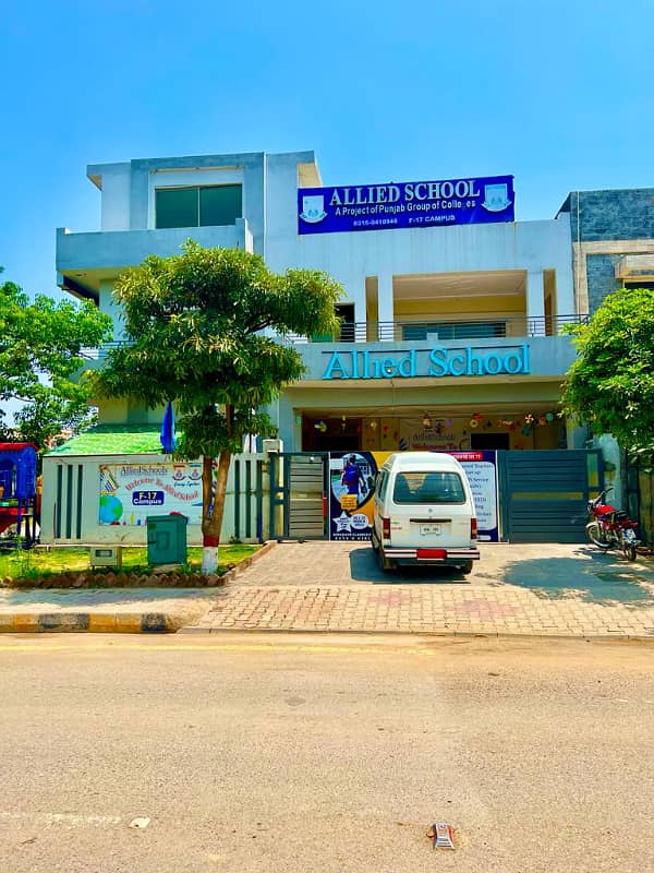 30x60 (8 Marla Plot) 8