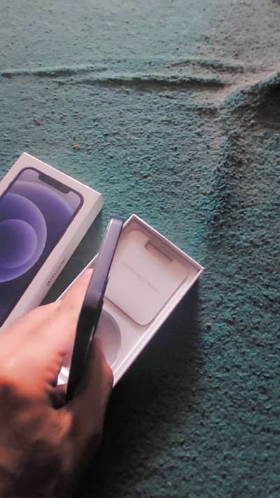 iphone 12 64 GB non PTA with Box