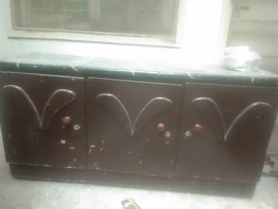 side board or diveder