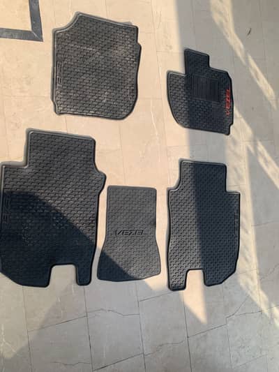 Honda vezel floor mats