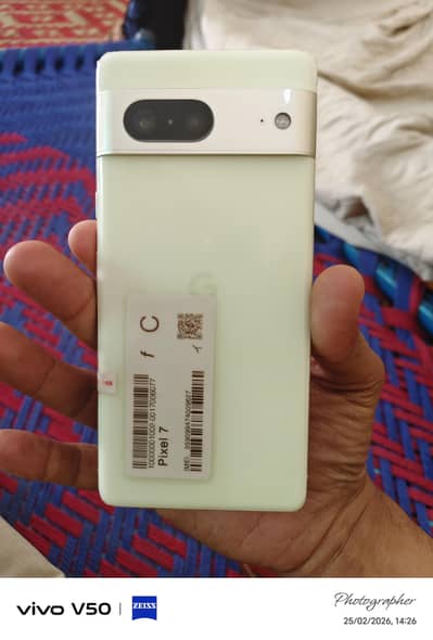 google pixel 7. . . . . . . . . 10/10. . . . . . . . . 8/. . . 128. . . . . . . 4500MAH brtrry