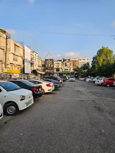 F10 Multi Storey Commercial Unit for sale at Investor Price.