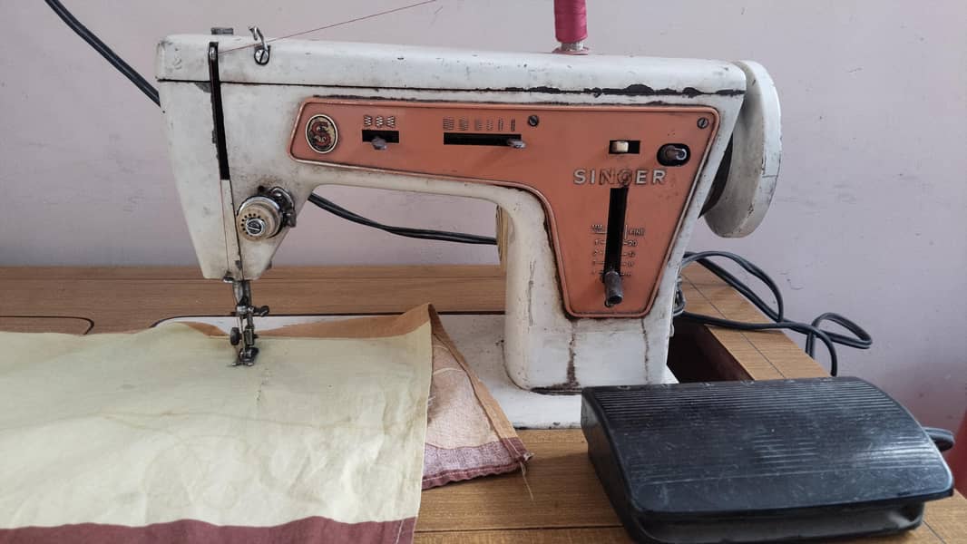 SINGER sewing machine 0