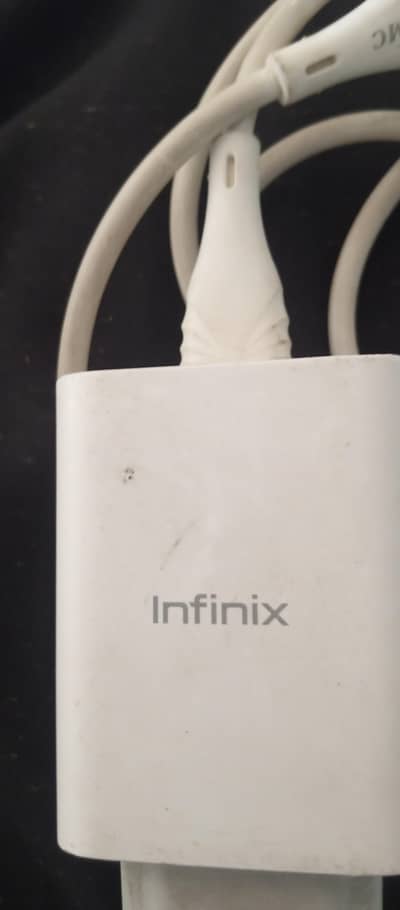 infinix Hot 50 pro plus original 33 watt chrgr
