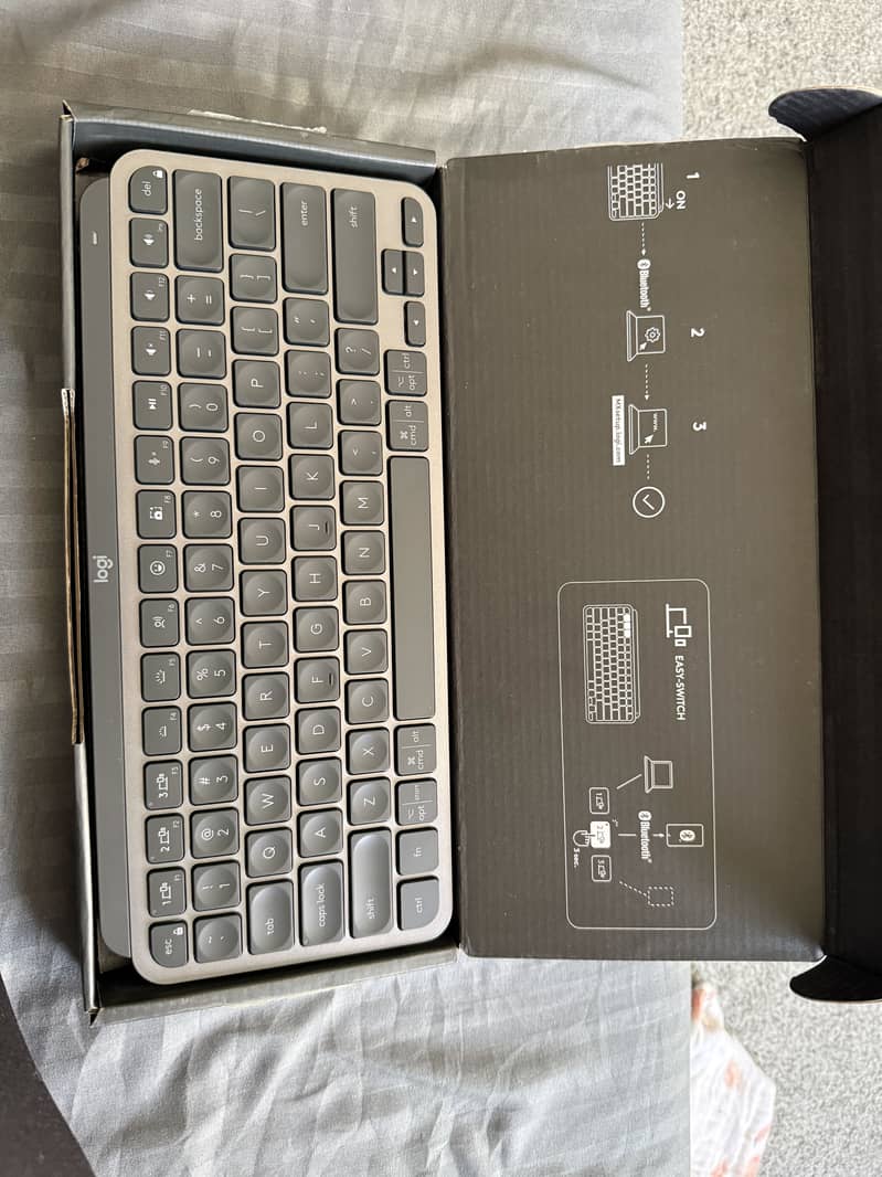 Logitech MX Mini Keyboard 3