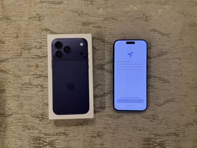 Iphone 17 pro max, deep blue color, 256 GB, just box open, 10/10