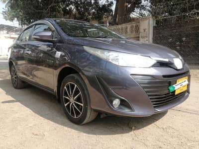 Toyota Yaris ATIV CVT 1.3 model 2020 Manual transmission