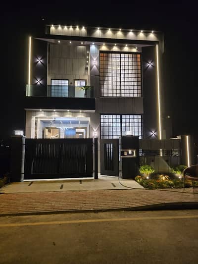 05-Marla Brand New House On 40'Feet Road Super Prime Location