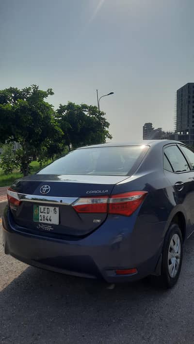 toyota corolla gli automatic  2016