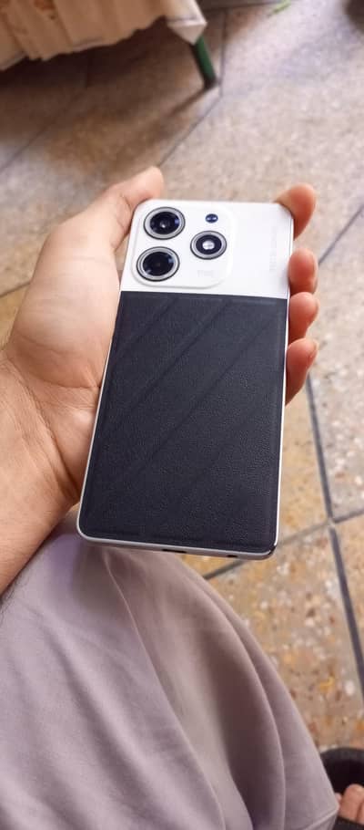 Tecno spark 10 pro 128GB box charger