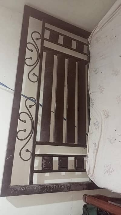 iron bed urgent sell