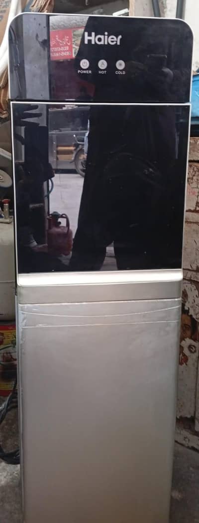 Haier Water Dispenser