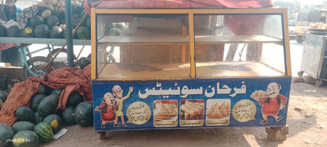 Rool samosa pakora counter