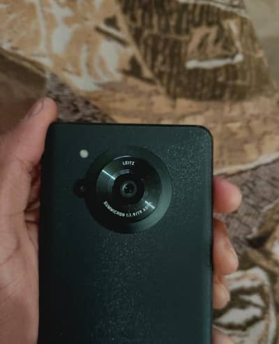 Aquos r7 , 12/256 , Snapdragon 8 Gen 1