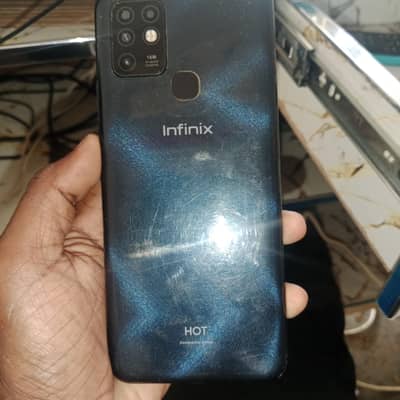 INFINIX HOT 10