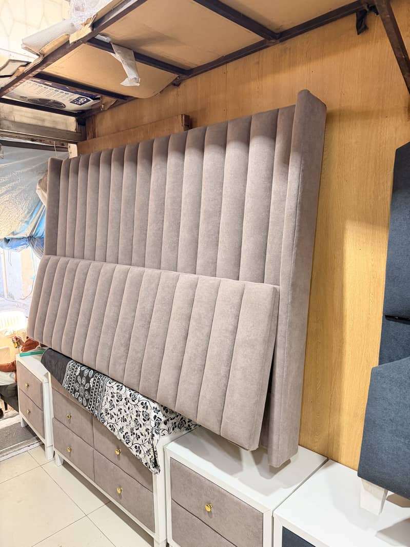 Bed side table and dressing 0