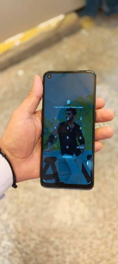 Hello friend's I'm selling my phone