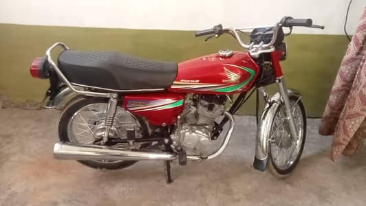 Honda 125 bike for sale WhatsApp 0370,4815728