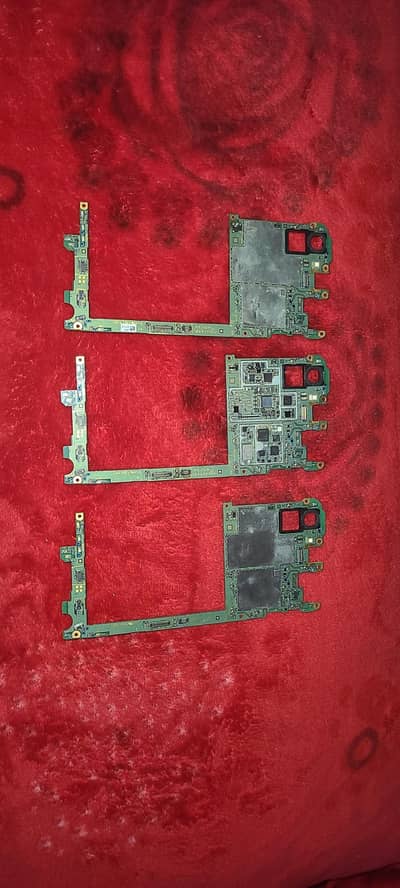 aquos r2 port's available