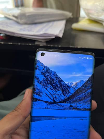 Motorola Edge plus (12/256) Pta Approved board ki ram khrab h