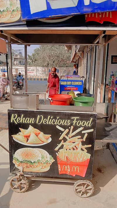 french fries counter with gas cylinder +extra stove, other accessories