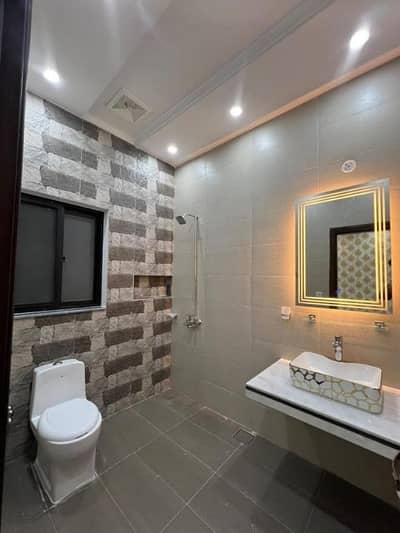 BEAUTIFUL UPPER PORTION FOR RENT AVAILABLE