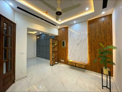 BEAUTIFUL HOUSE FOR SALE AVAILABLE with GAS