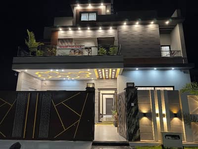 10 Marla Beautiful House For Sale In Faisal Town Phase 1