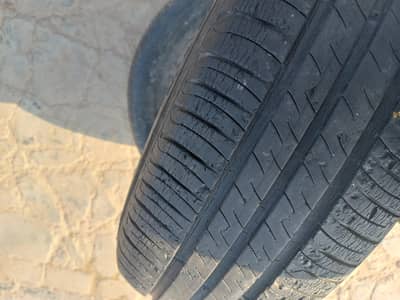 195/65/15 Michelin  2 tyres available without panchar