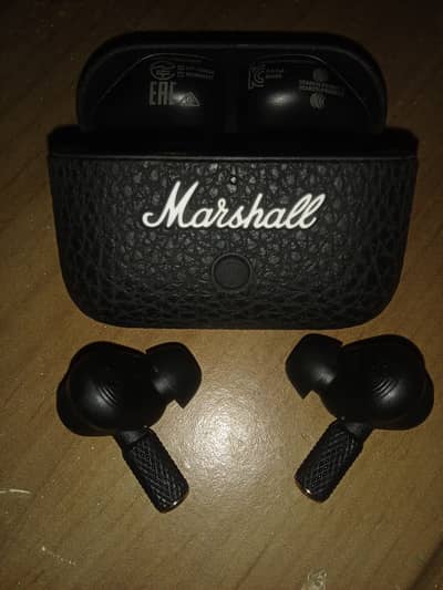 Marshall Motif earbuds