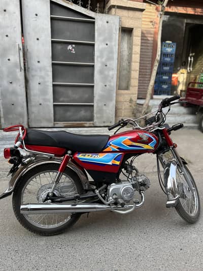 Honda CD 70 condition new 788 km phone num 03454252872