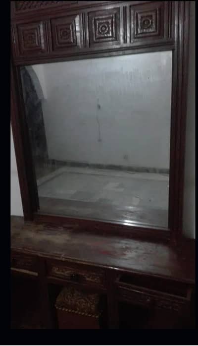 Dressing Table Wood King Size Belgium Mirror Available For Sale