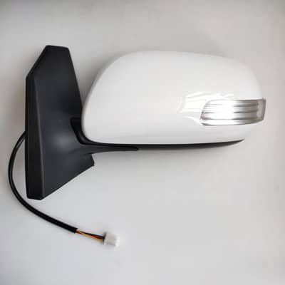 Corolla 2010 model side mirror sale for