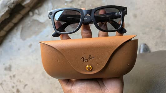 Rayban Meta Ai Wayfarer Glasses 32 gb memory 12 mp camera