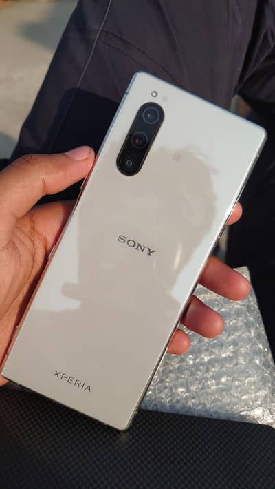 Sony Xperia 5