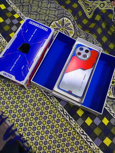 Techno Spark 30 Pro Transformers edition, look like new