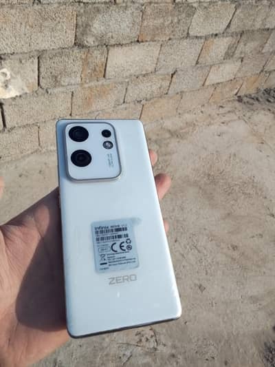 Infinix zero 30