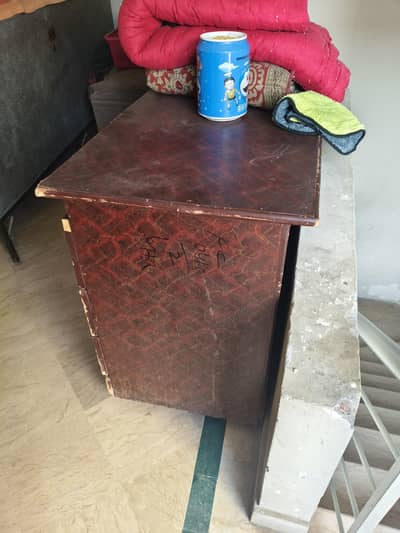 Office table for sale