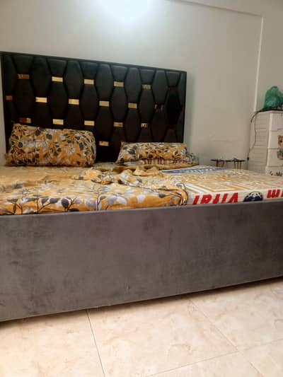 King Size bed